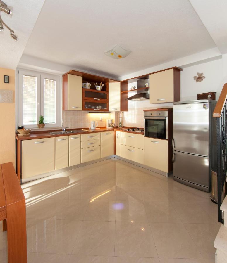 Villa Intrada Brela Buitenkant foto
